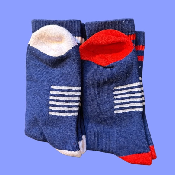 NWT Unisex Baseball Crew Socks, Great Gift For Fans, 2 Pairs One Size 8-13 - Picture 9 of 9